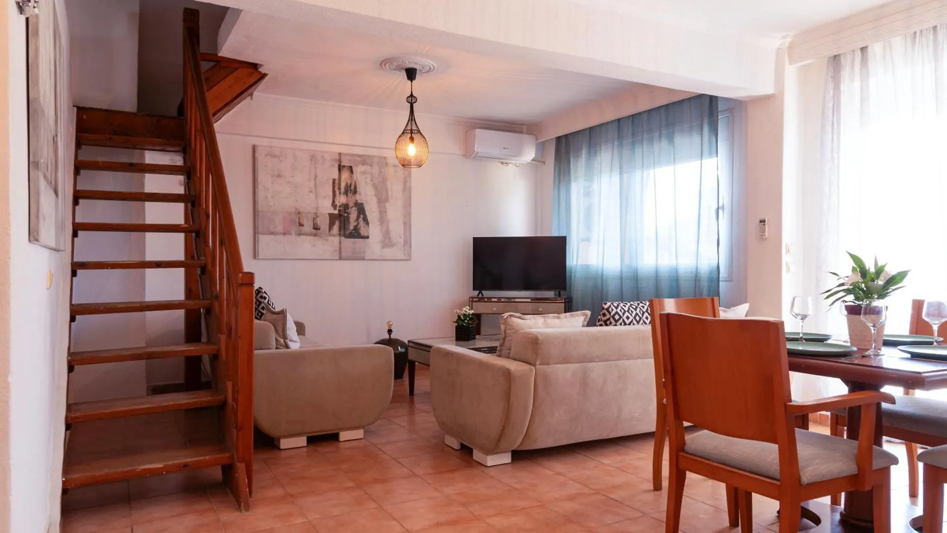 Apostolos Apartment With Attic Néa Fókaia