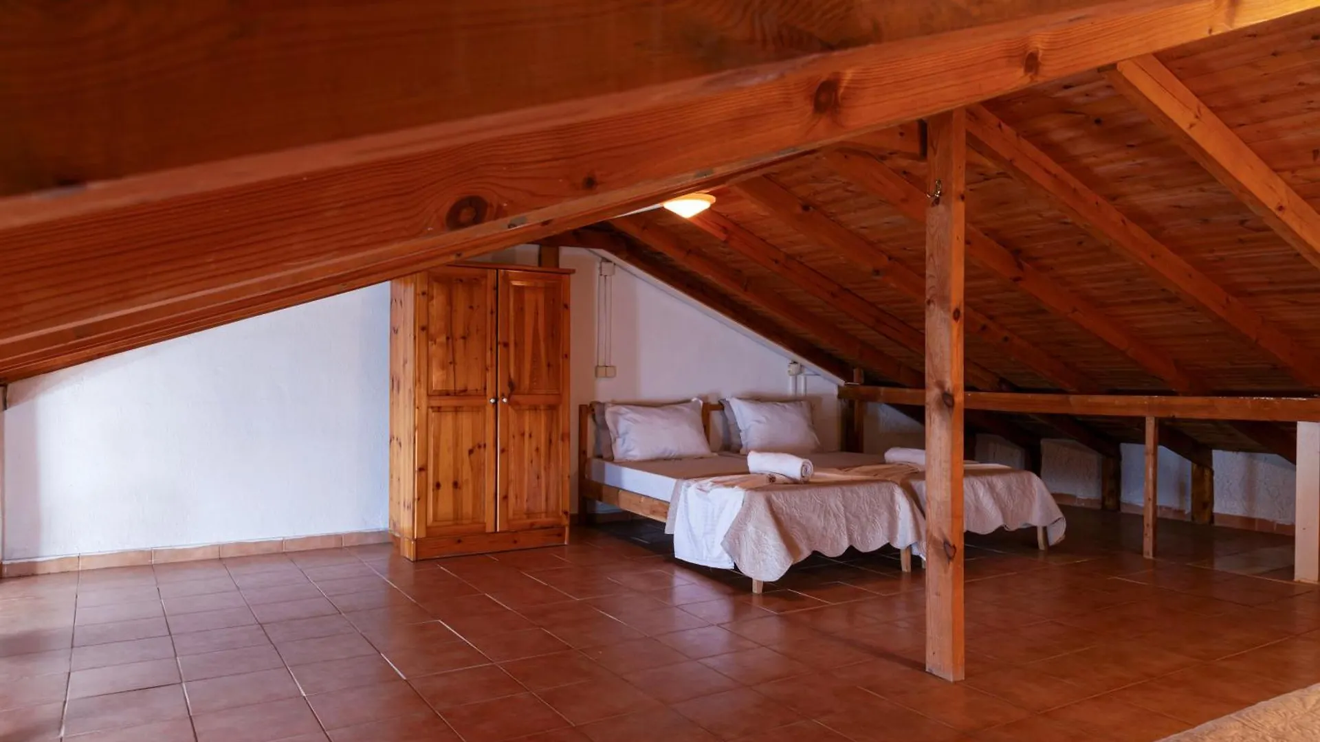Apostolos Apartment With Attic Néa Fókaia